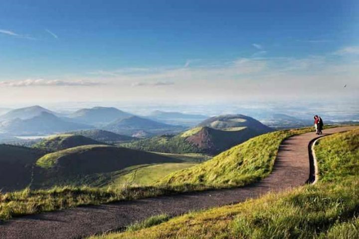 volcan d'Auvergne proche Domaine de la Chataigneraie Cantal