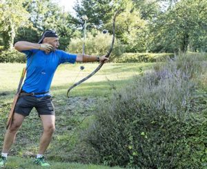 Activité tir à l'arc vacances d'été Cantal La Chataigneraie